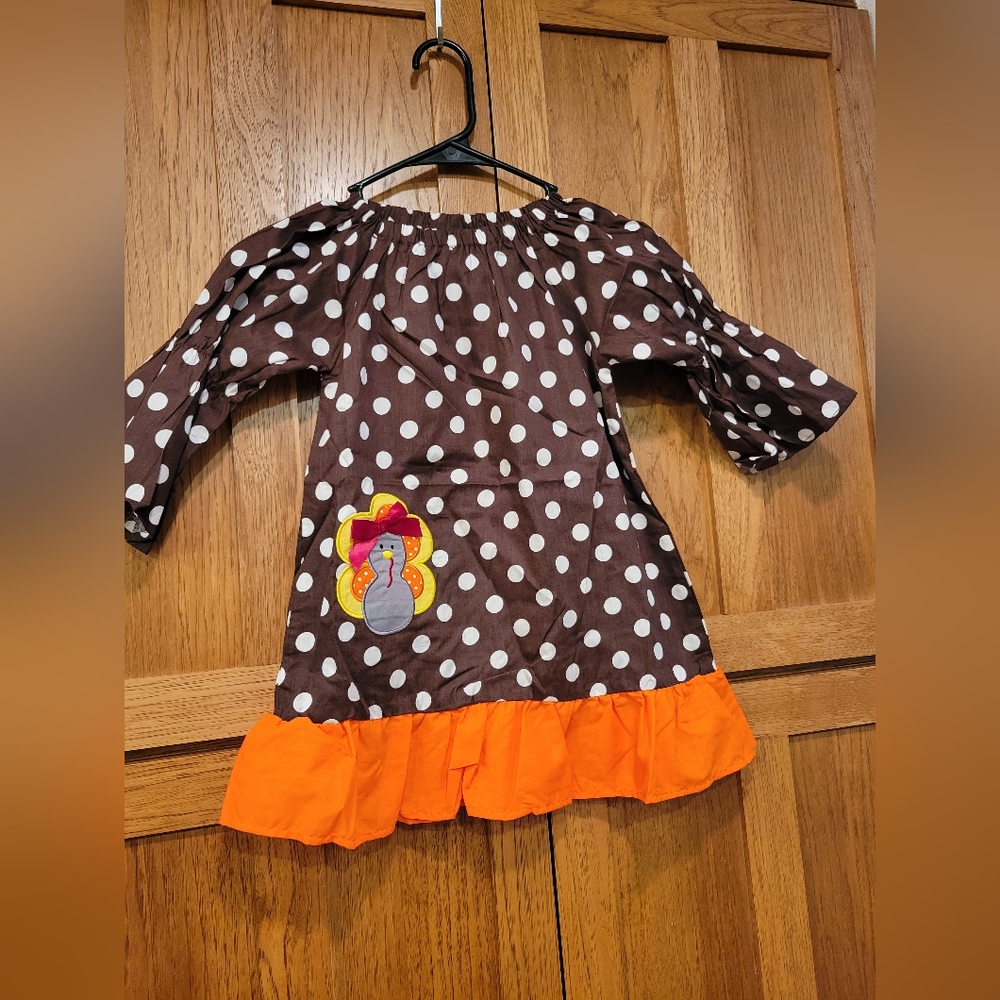 NWOT Thanksgiving Dress for girls NEW...size 6 RUNS SMALL